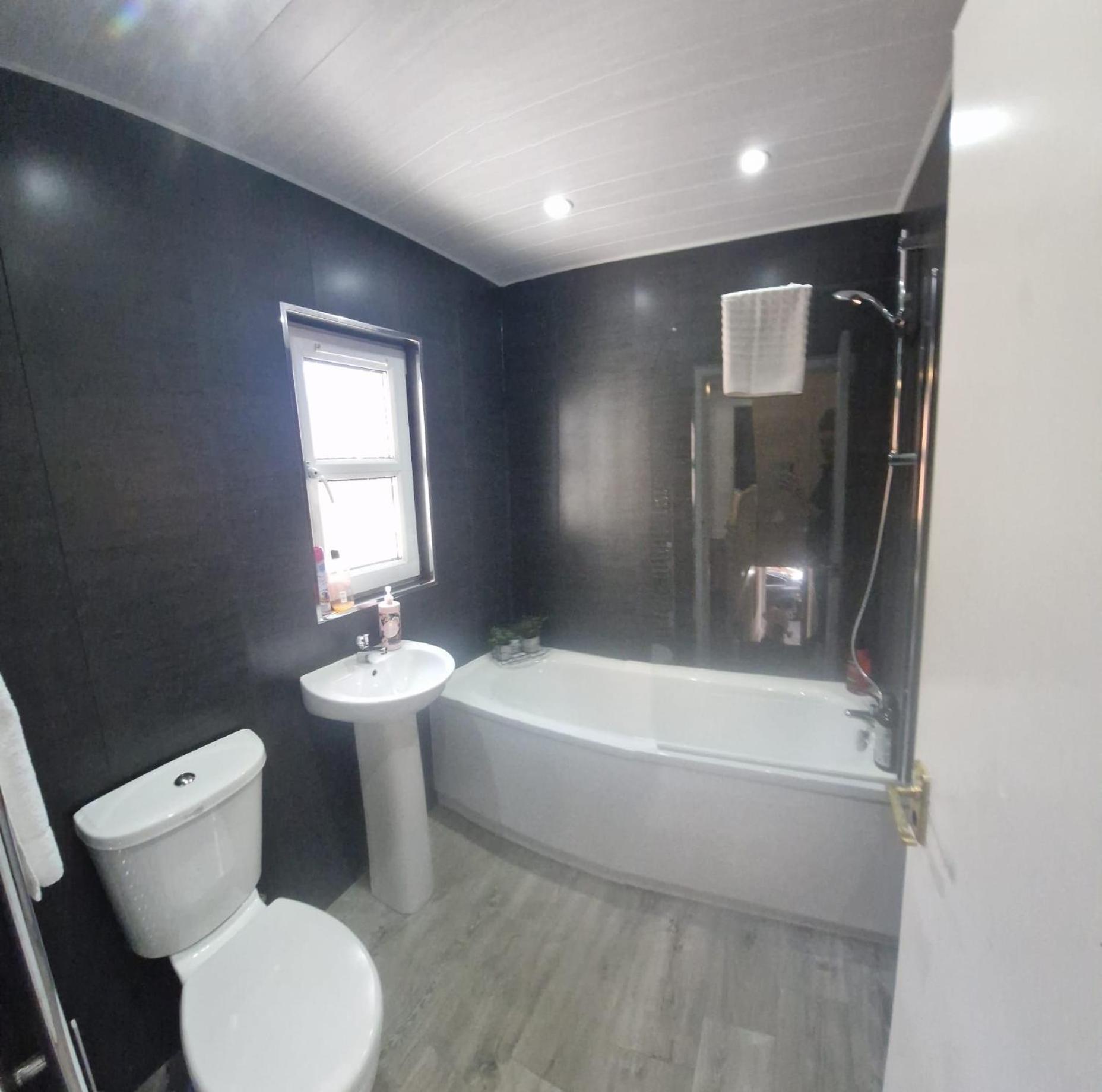 4Br House Popular Ravenhill Road Villa Belfast Exterior photo