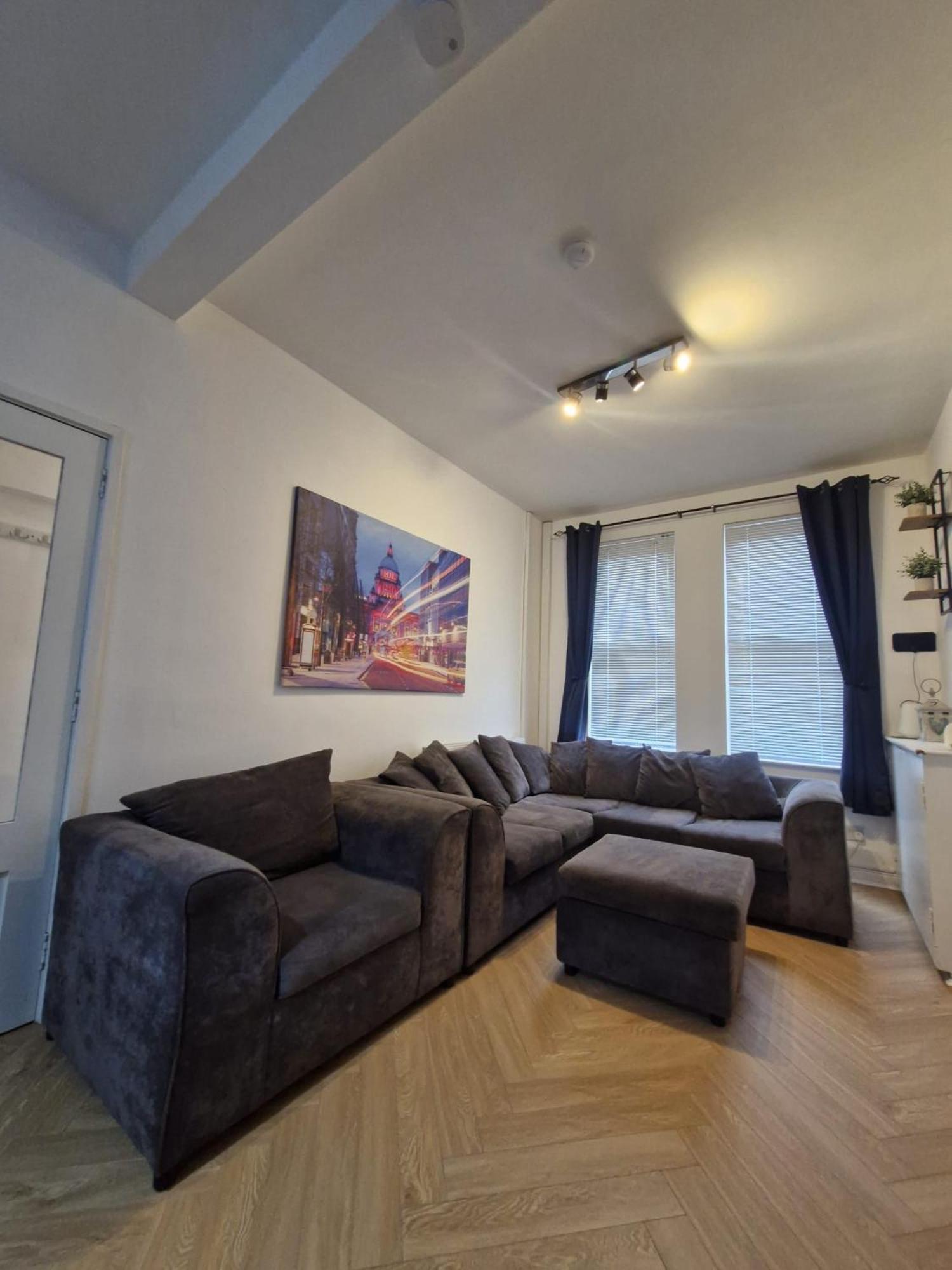 4Br House Popular Ravenhill Road Villa Belfast Exterior photo
